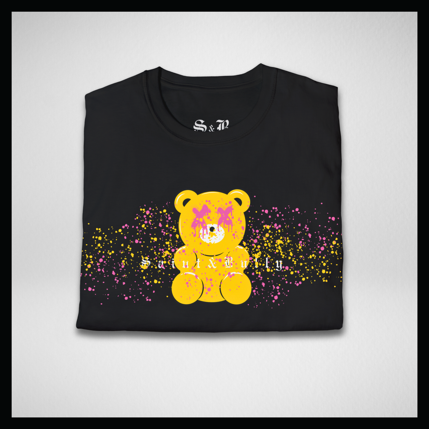 Maglietta nera, gummy bear giallo