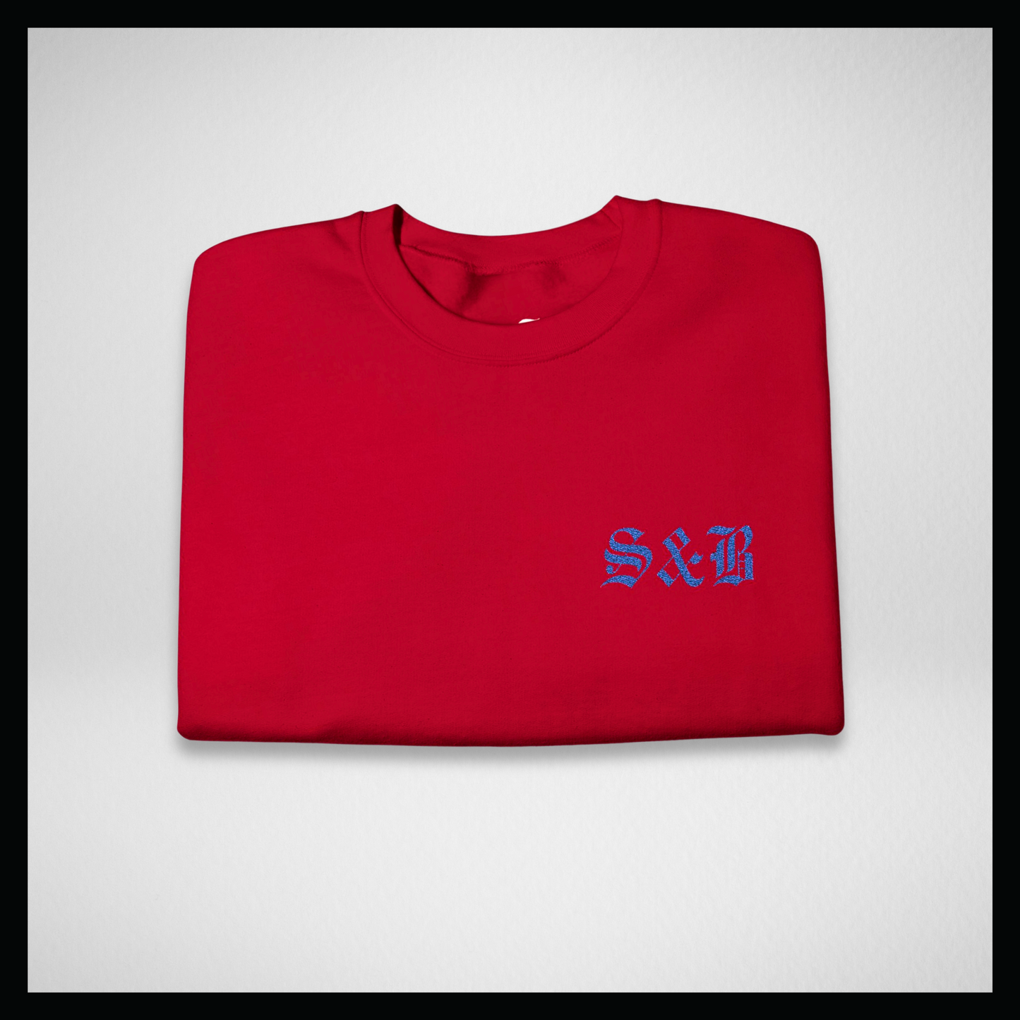 Felpa girocollo rossa, Logo classico blu ricamato
